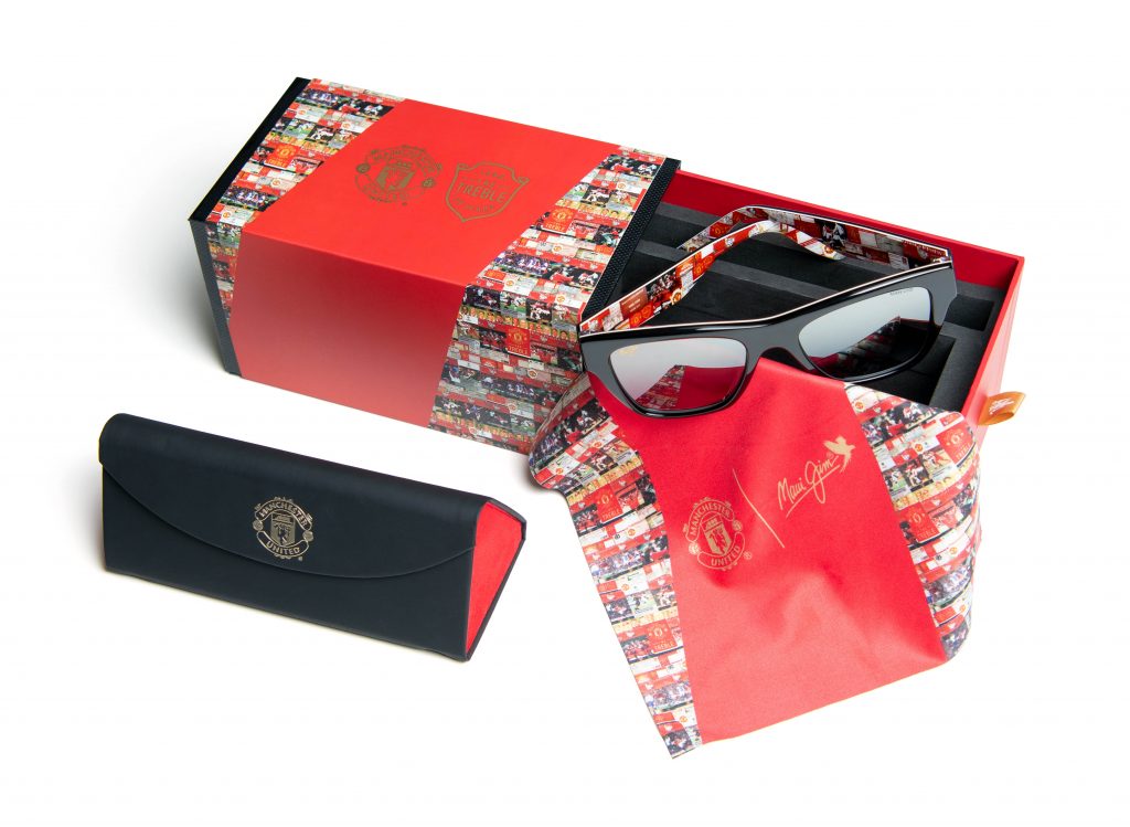 Manchester United Treble box case and sunglasses