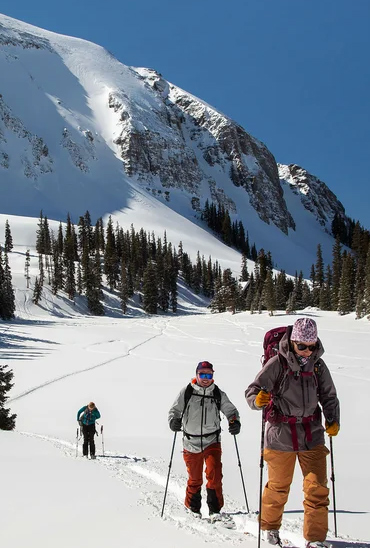 How to Pack for an Avalanche Education Course